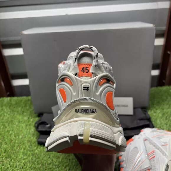 Balenciaga Men's Trainers - Picture 3 of 7